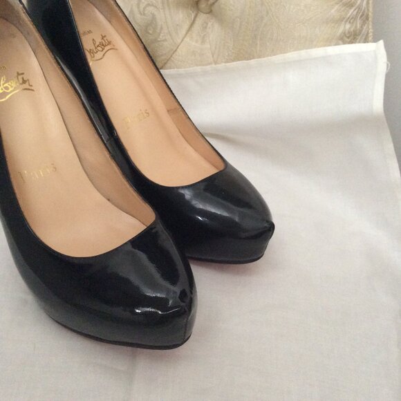 Christian Louboutin Vintage Black Patent Daffodile Leather Pumps Size 40 - Picture 4 of 9